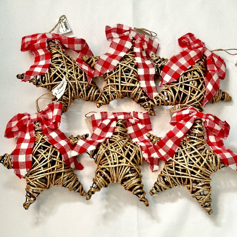 Six Large North Pole Metal & Wicker Star Ornaments Checker Bows 8.5” x 8.5” NWT